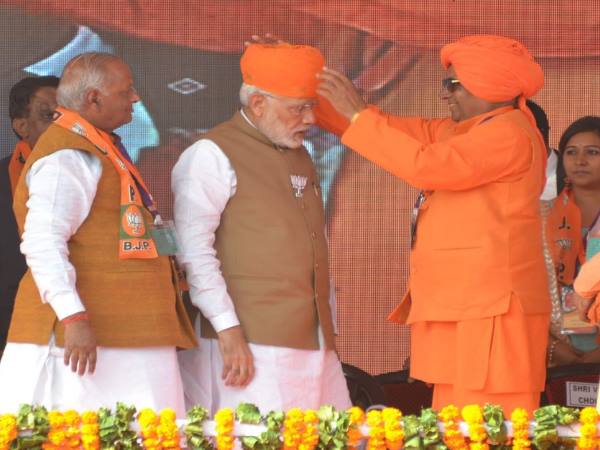 एक भी पैसा नहीं कमाया-सीकर सांसद