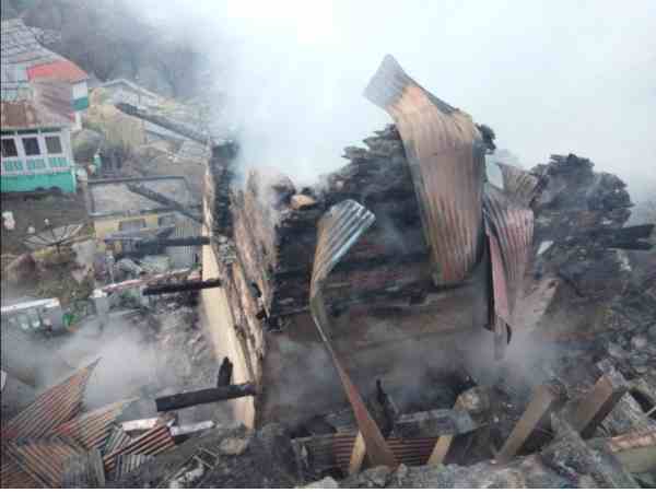 two men burnt alive after fire broke out in oil tanker two men burnt alive after fire broke out in oil tanker