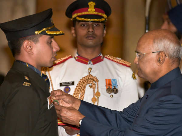 तीन आतंकी ढेर करने वाले मेजर तुषार को कीर्ति चक्र