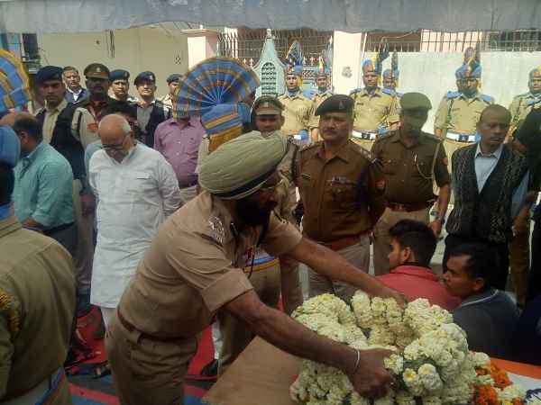 25 लाख रुपए का आर्थिक मदद की घोषणा