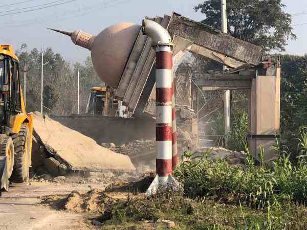 'भाजपा ज्वाइन कर लें या धर्म बदल लें'