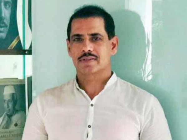 https://hindi.oneindia.com/news/india/robert-vadra-approached-delhi-hc-seeking-quashing-of-fir-filed-by-ed-in-a-money-laundering-case-498111.html https://hindi.oneindia.com/news/india/robert-vadra-approached-delhi-hc-seeking-quashing-of-fir-filed-by-ed-in-a-money-laundering-case-498111.html