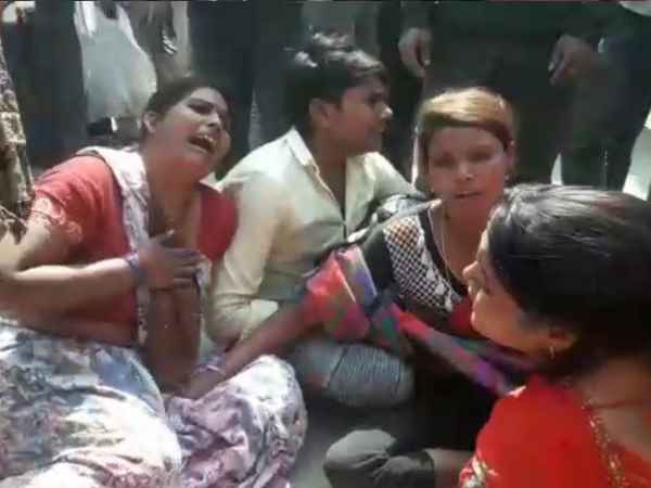 कड़ी मशक्कत के बाद निकाल बाहर