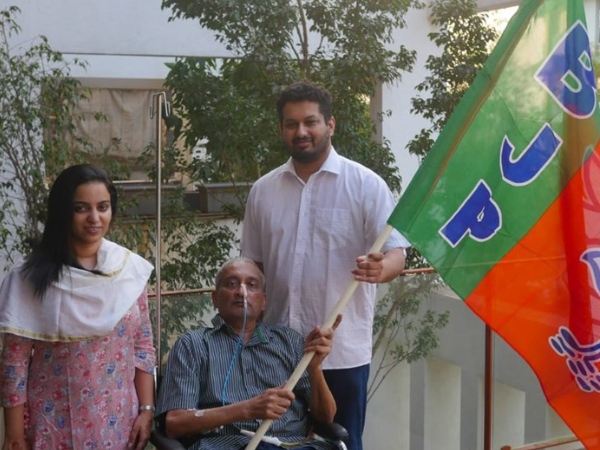 पर्रिकर के निधन के बाद उनके बेटे ने किया ट्वीट