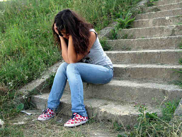 महिला दिवस पर स्लीबलेस टॉप पहन कॉलेज आने पर छात्रा को किया परेशान, मारपीट के बाद दी धमकी महिला दिवस पर स्लीबलेस टॉप पहन कॉलेज आने पर छात्रा को किया परेशान, मारपीट के बाद दी धमकी