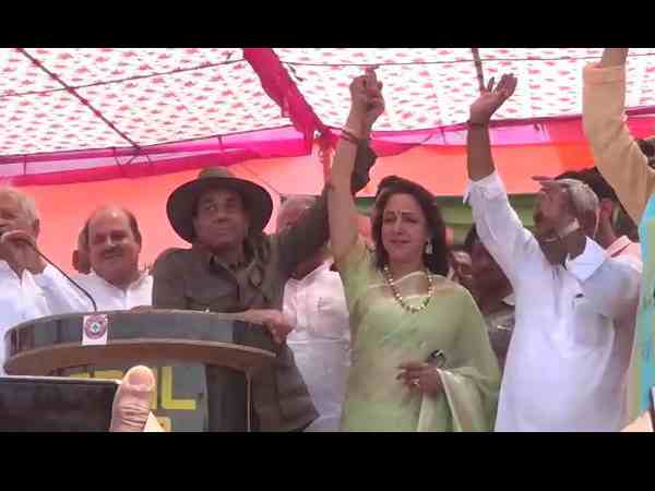 Dharmendra vote campaign for hema in Mathura Dharmendra vote campaign for hema in Mathura
