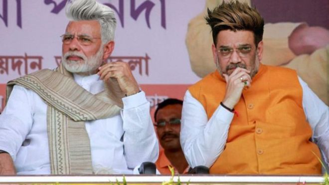 हेयर स्टाइलिस्ट हेयर स्टाइलिस्ट