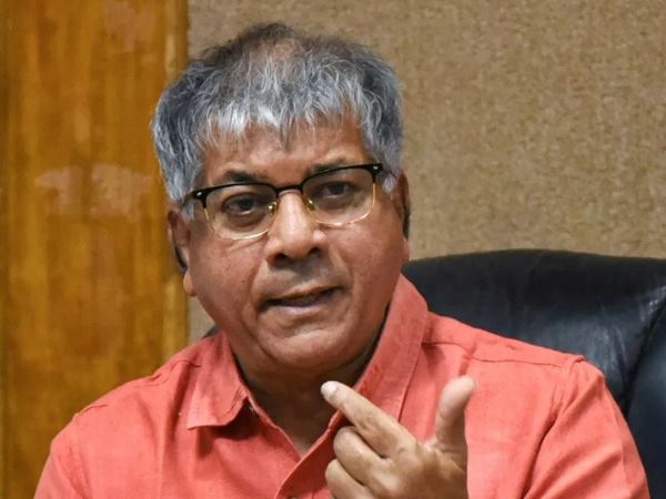 prakash ambedkar says- congress is the party of donkeys prakash ambedkar says- congress is the party of donkeys