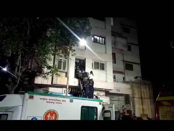 man injured in acid attack, accused fires at cops than shoot himself man injured in acid attack, accused fires at cops than shoot himself