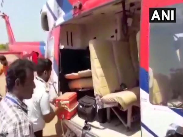 Election Commission officials searched the luggage and chopper of HD Kumaraswamy Election Commission officials searched the luggage and chopper of HD Kumaraswamy