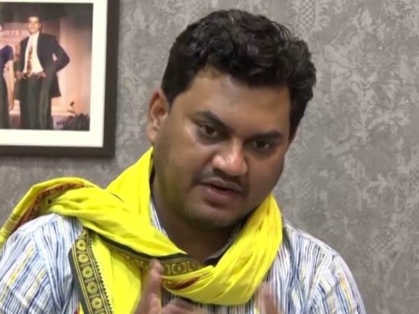 जयस नेता कह रहे, बड़ी पार्टियों ने लूटे आदिवासियों के वोट