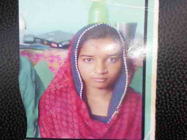 girl dies and family injured after lightning strucks down girl dies and family injured after lightning strucks down