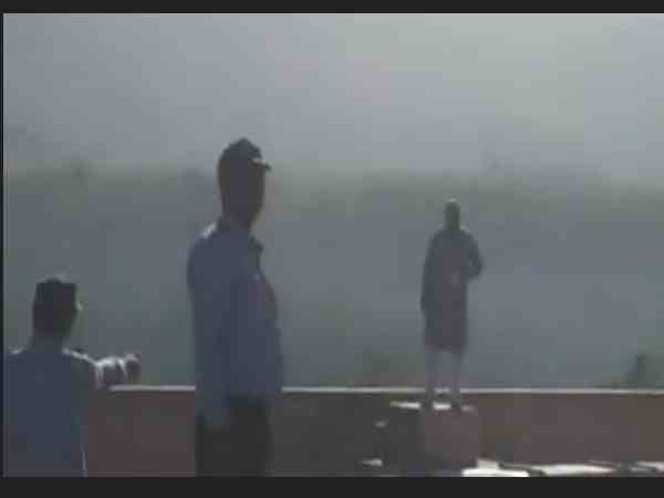 एम्स कर्मचारी को निकाला