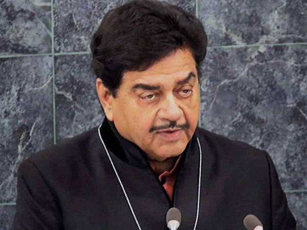 'पीएम मोदी रिहर्सल किया हुआ इंटरव्यू देते हैं'