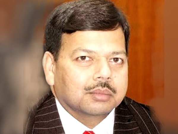 जानिए, कौन हैं आईएएस अधिकारी मोहम्मद मोहसिन