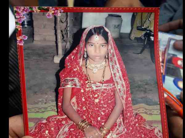 Mother and two children body found in the box Mother and two children body found in the box