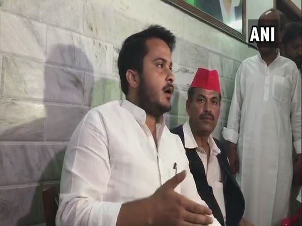 अब्दुल्ला आजम खान ने चुनाव आयोग से किया ये सवाल