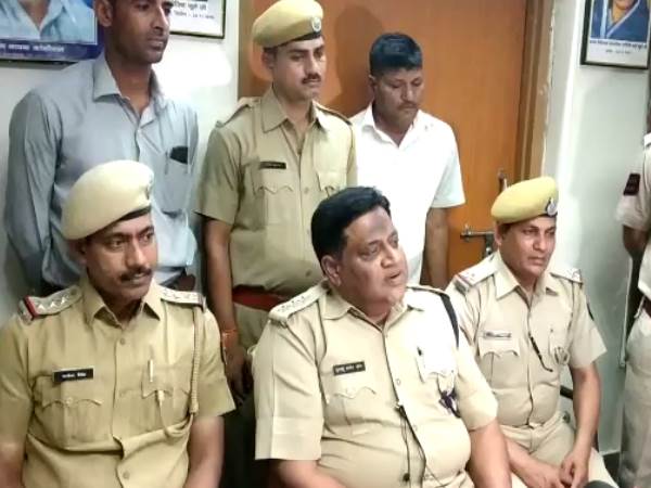 अन्य बदमाशों की भी कर रहे तलाश