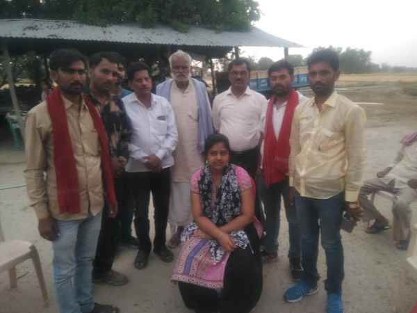 ग्रामीण परिवेश में रहकर की पढ़ाई
