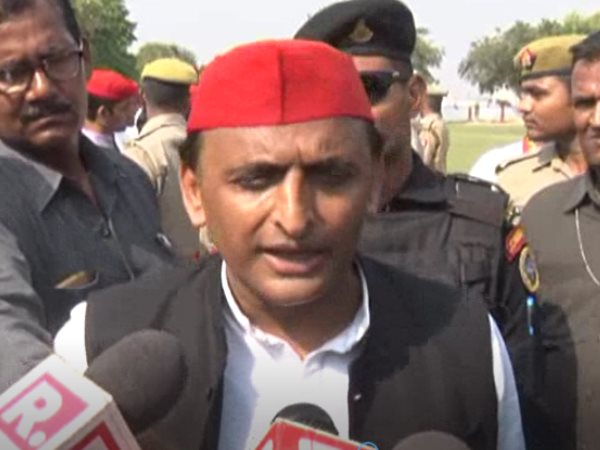 साध्वी प्रज्ञा पर क्या बोले अखिलेश