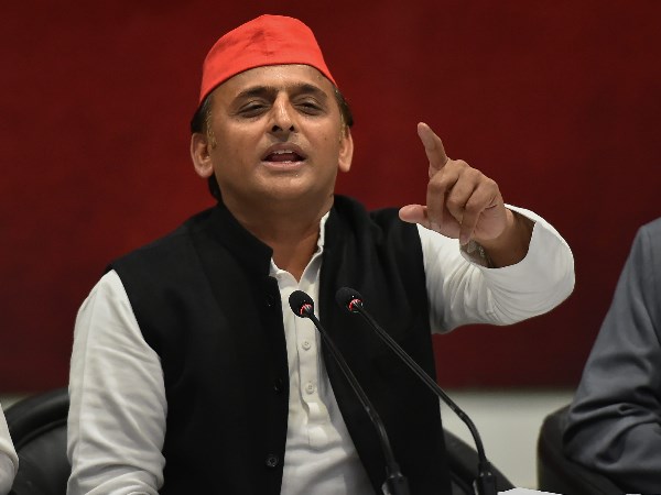 यादव वोटों पर नजर