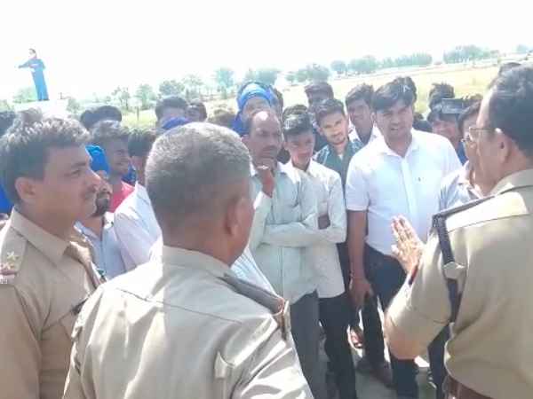 ambedkar statue broken in Aligarh ambedkar statue broken in Aligarh