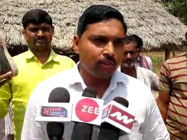 स्मृति पर भड़के ग्रामीण