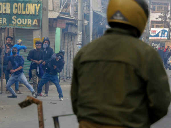 नार्थ ईस्ट में भी चीनी हथियार