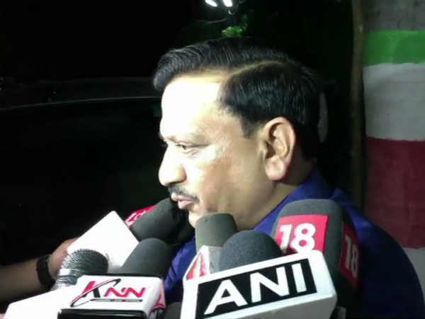 मध्य प्रदेश: कमलनाथ के OSD के सीए का बयान- सभी जेवरात लीगल कमाई के हैं मध्य प्रदेश: कमलनाथ के OSD के सीए का बयान- सभी जेवरात लीगल कमाई के हैं