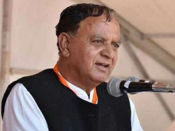 अनिल शर्मा ने मंडी की जनता से विश्वासघात किया