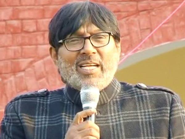 करतार सिंह भड़ाना चार बार सांसद और हरियाणा सरकार में मंत्री रहे अवतार सिंह भड़ाना के भाई हैं। करतार सिंह भड़ाना चार बार सांसद और हरियाणा सरकार में मंत्री रहे अवतार सिंह भड़ाना के भाई हैं।