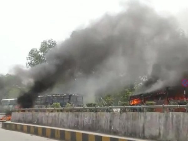हिस्ट्रीशीटर की हत्या के बाद बवाल
