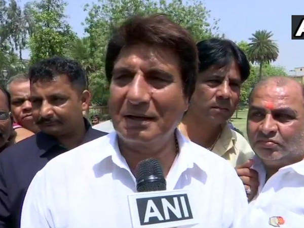 Raj Babbar on Robert Vadra joining congress- Who can refuse him Raj Babbar on Robert Vadra joining congress- Who can refuse him