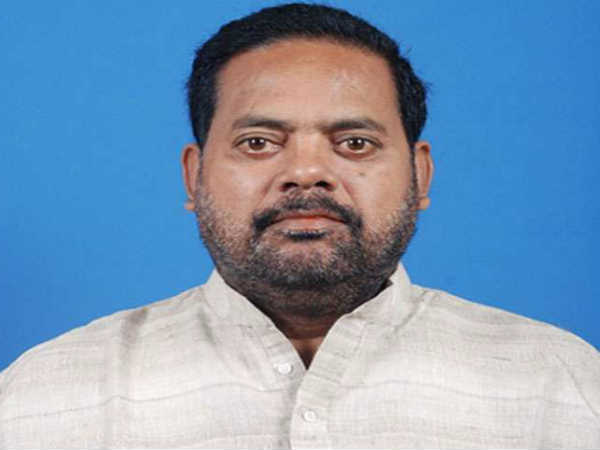 ओडिशा: मतदान से ठीक एक दिन पहले BJD को झटका, विधायक प्रदीप महारथी गिरफ्तार ओडिशा: मतदान से ठीक एक दिन पहले BJD को झटका, विधायक प्रदीप महारथी गिरफ्तार