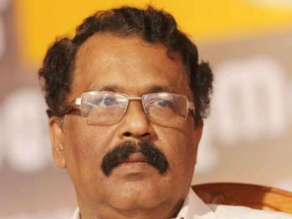 कांग्रेस ने की पिल्लई की कड़ी निंदा, चुनाव आयोग जाने की दी धमकी