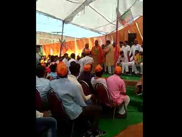 bjp leader manoj kashyap called lord ram and hanuman as chowkidar bjp leader manoj kashyap called lord ram and hanuman as chowkidar