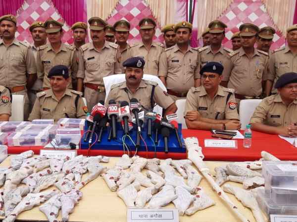 आदर्श आचार संहिता लगते ही पुलिस ने चलाया डंडा