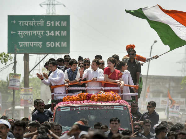 महागठबंधन को ऐसे फायदा पहुंचा रही है