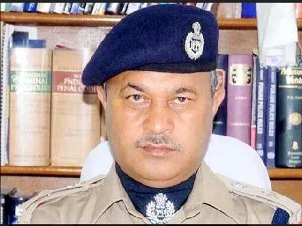 नेगी कांग्रेस सरकार में तत्कालीन मुख्यमंत्री वीरभद्र के खास रहे