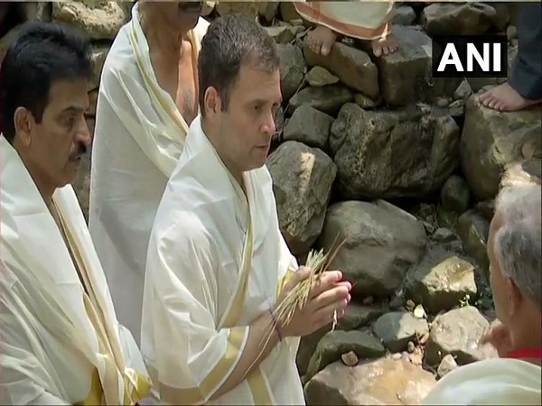 Rahul Gandhi offers prayers at the Thirunelli temple in Wayanad Rahul Gandhi offers prayers at the Thirunelli temple in Wayanad
