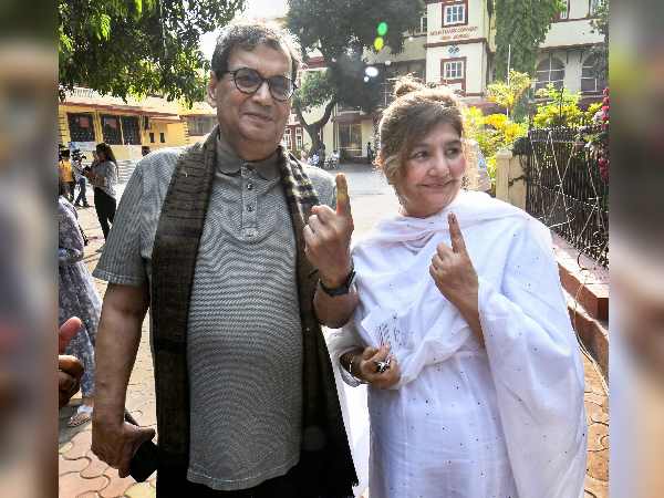 मशहूर निर्माता-निर्देशक सुभाष घई ने डाला वोट मशहूर निर्माता-निर्देशक सुभाष घई ने डाला वोट