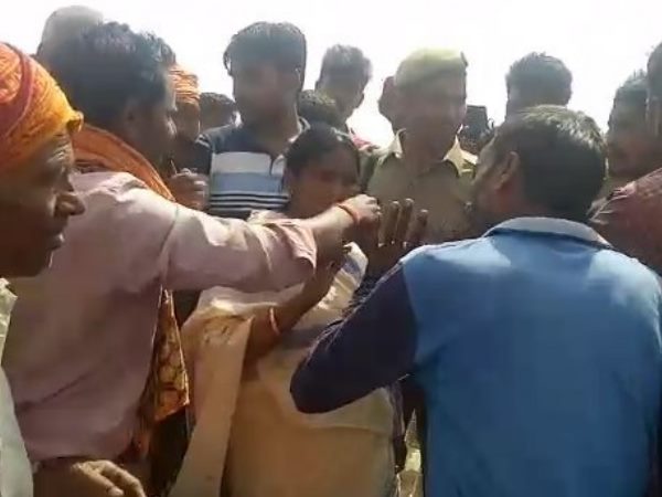 1500 बीघा फसल में लगी आग
