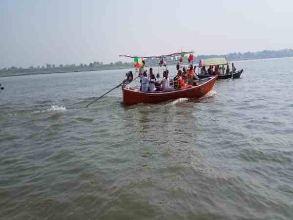 मिर्जापुर में ये प्रत्याशी मैदान में