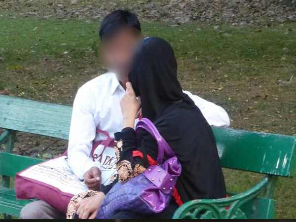 सेक्स वर्कर से थे रिलेशन, अपने दोस्त के लिए भी तलाशने लगा