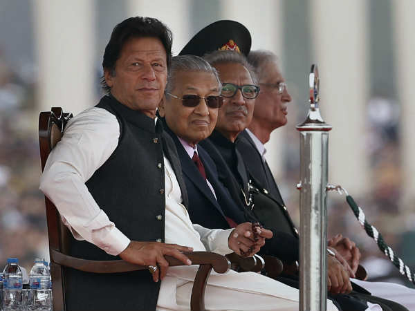 'दुनिया को बता दी असलियत'