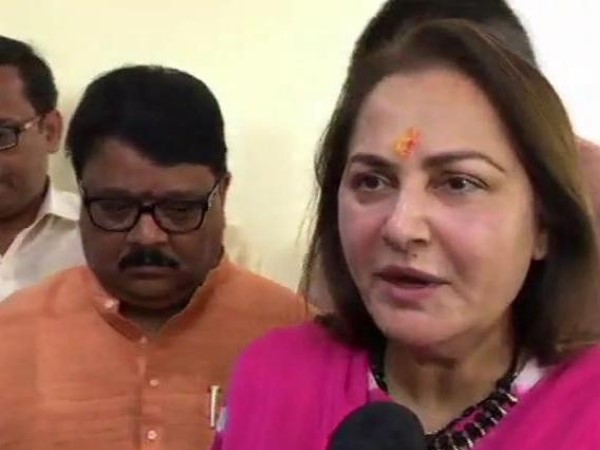 टिप्पणी मेरे उपर नहीं, बल्कि बहनों पर है