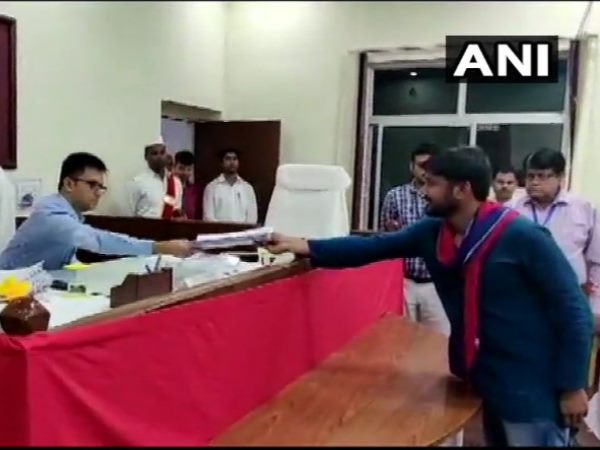 हमारा नामाकंन कराने अतिथि आए, भाजपा की तरफ से नामांकन करने