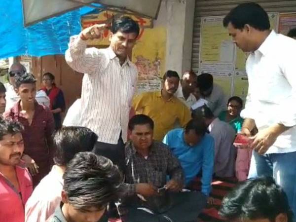 क्या कहते हैं अधिकारी