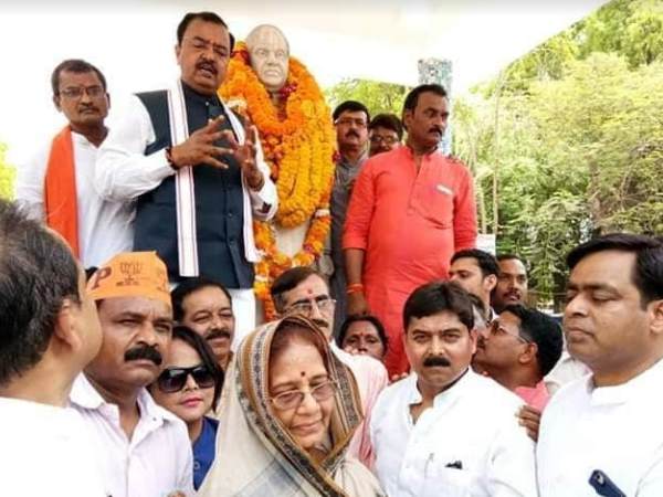 नब्ज टटोलते रहे केशव
