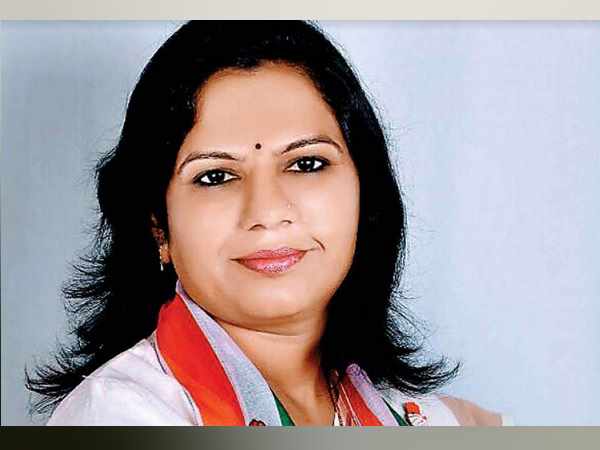 Asha Patels related workers returned to the Congress party at gujarat Asha Patels related workers returned to the Congress party at gujarat